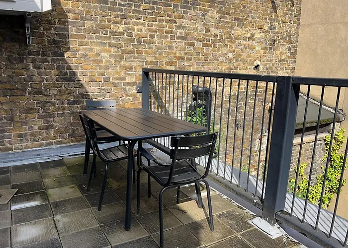 Luxury 2-Bedroom Flat In Camden